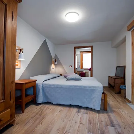 Lou Rose 팜스테이