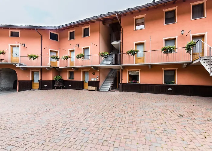 Lou Rose Farm stay Donnaz